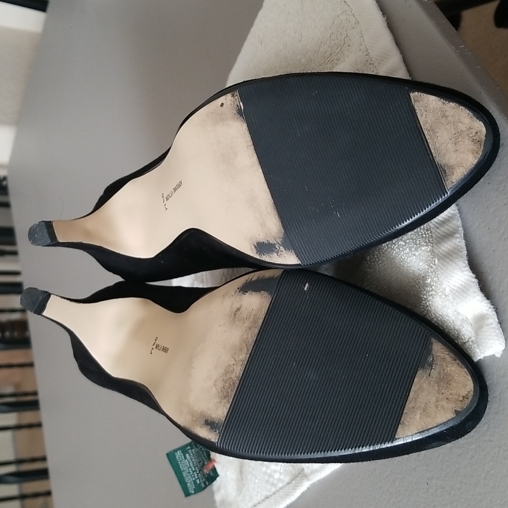Adrienne Vittadini blk ankle boots. (Clearance) - Picture 4 of 6